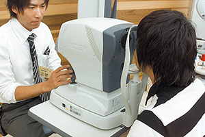 品質にこだわり LENS&FRAME